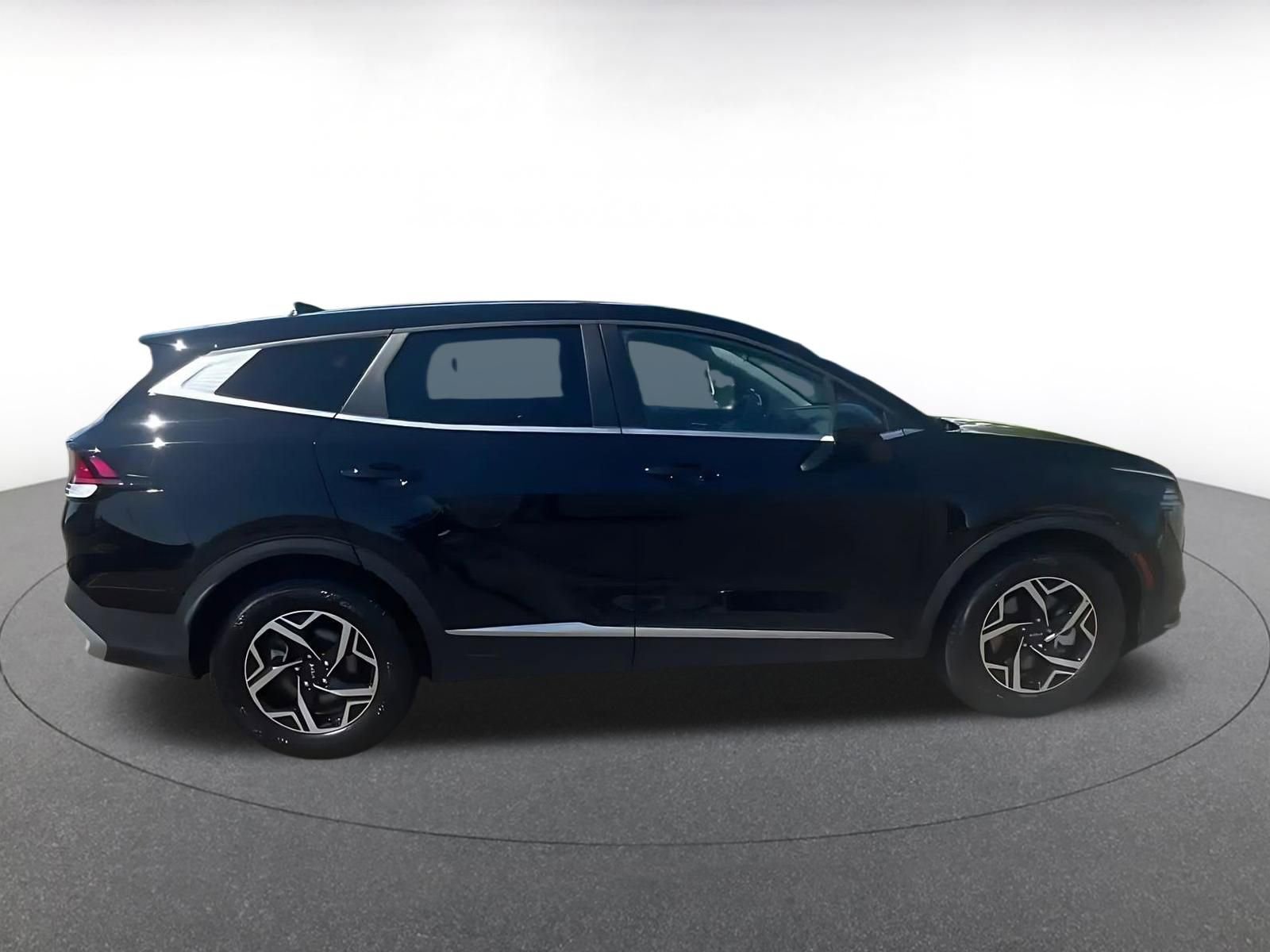 Thumbnail: 2025 Kia Sportage - 16