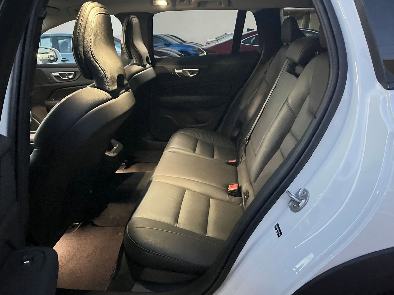 Thumbnail: 2025 Volvo S60 - 24