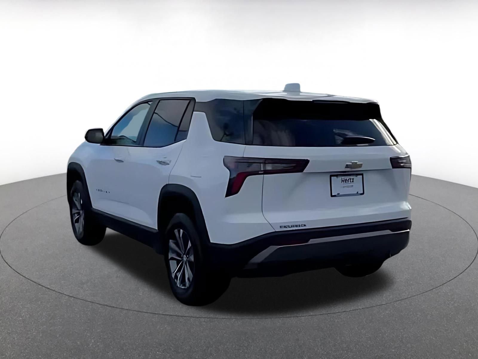 Thumbnail: 2025 Chevrolet Equinox - 10