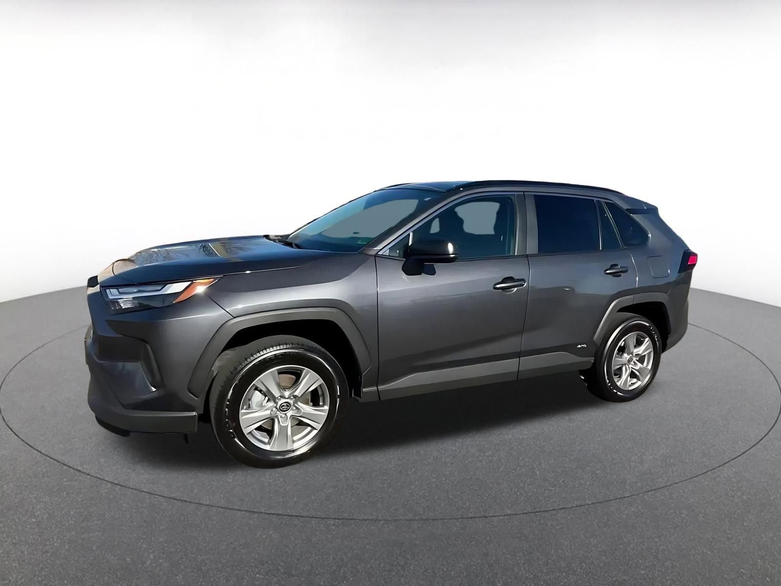 Thumbnail: 2025 Toyota RAV4 - 8