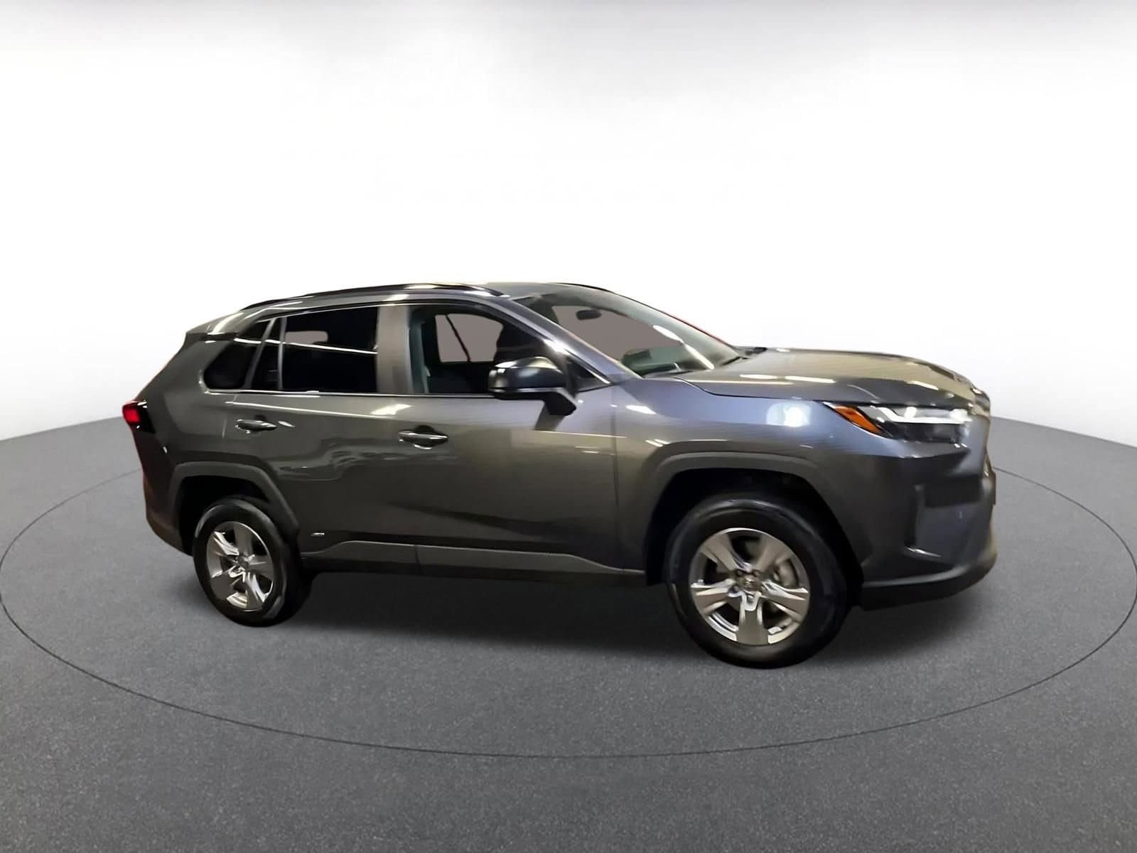 Thumbnail: 2025 Toyota RAV4 - 2