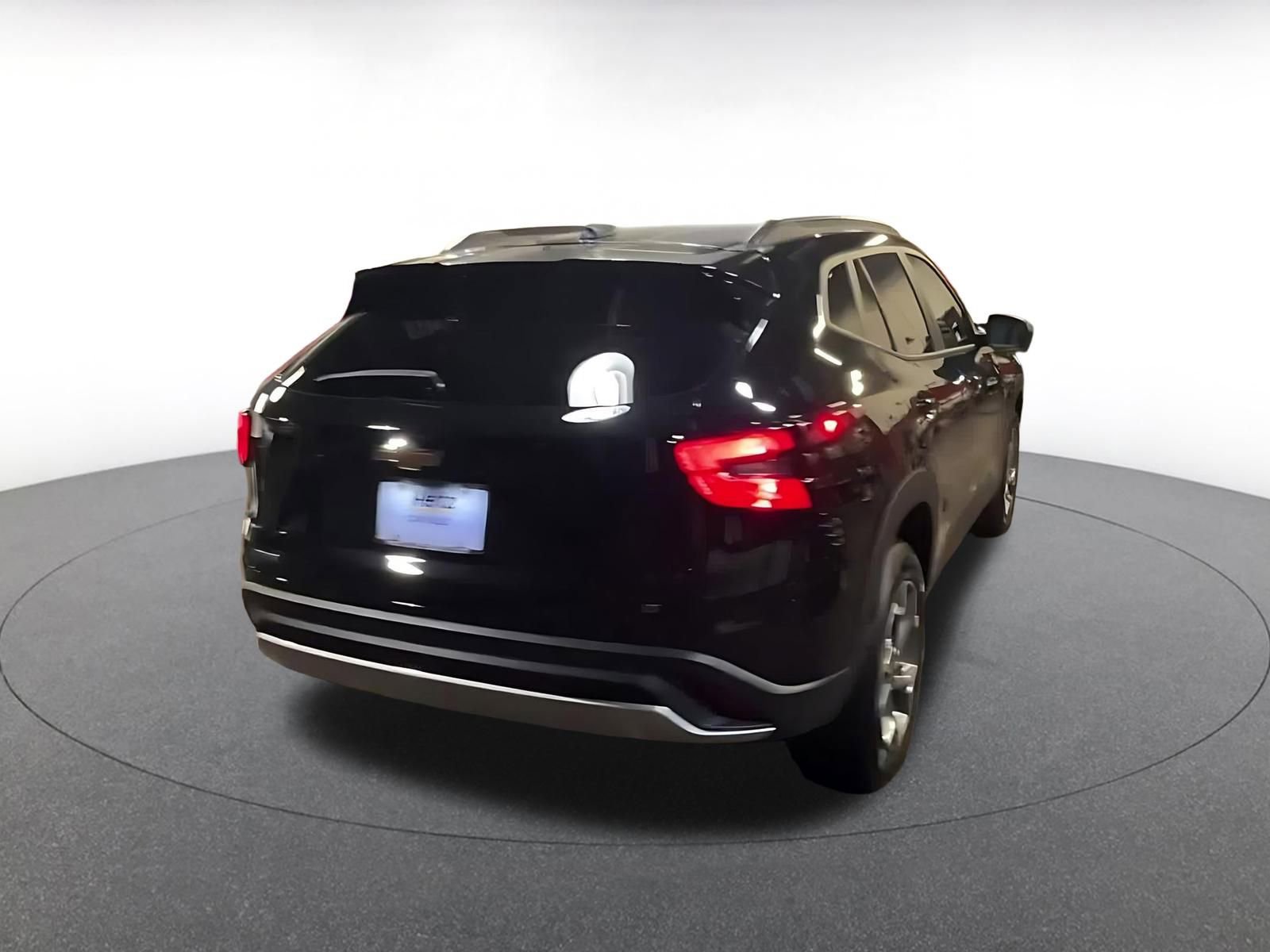 Thumbnail: 2025 Chevrolet Trax - 14