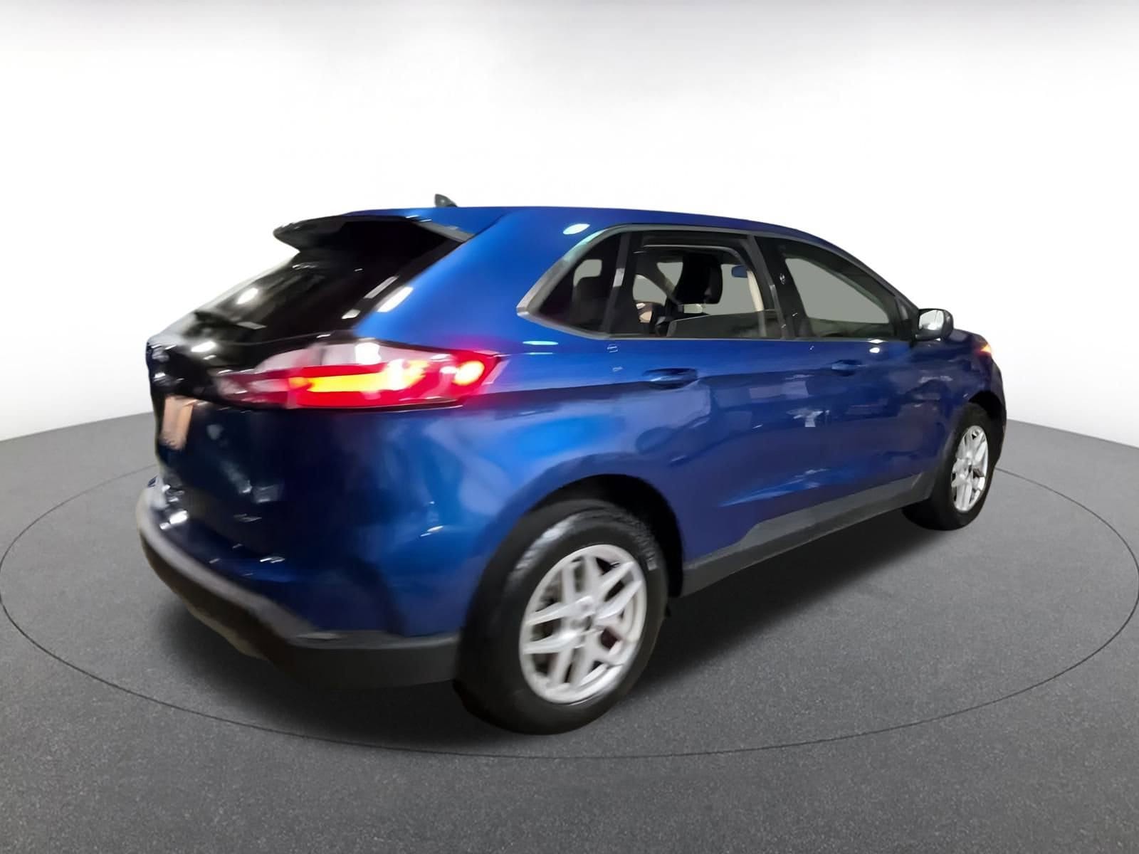 Thumbnail: 2024 Ford Edge - 14