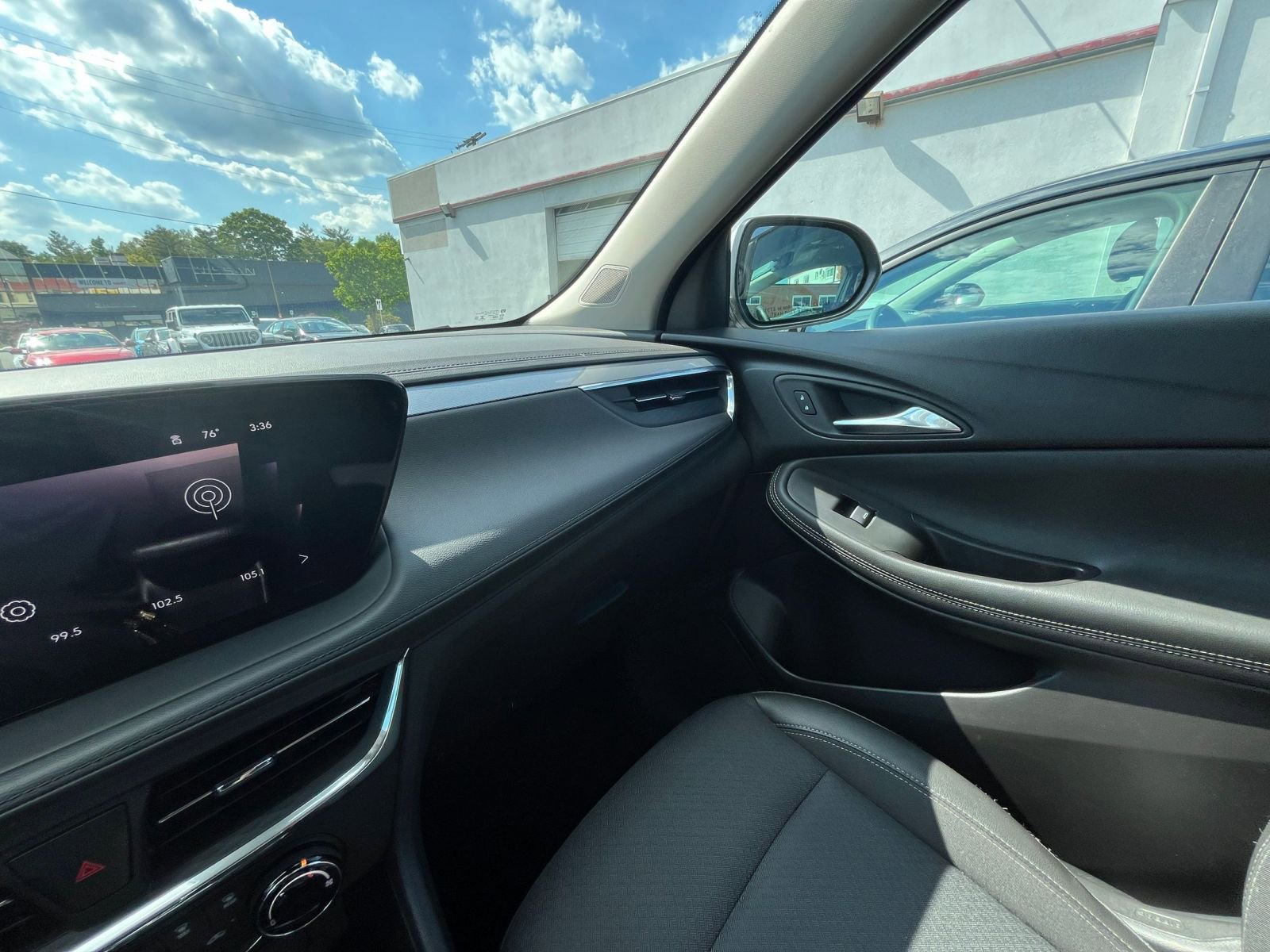 Thumbnail: 2025 Buick Encore GX - 33