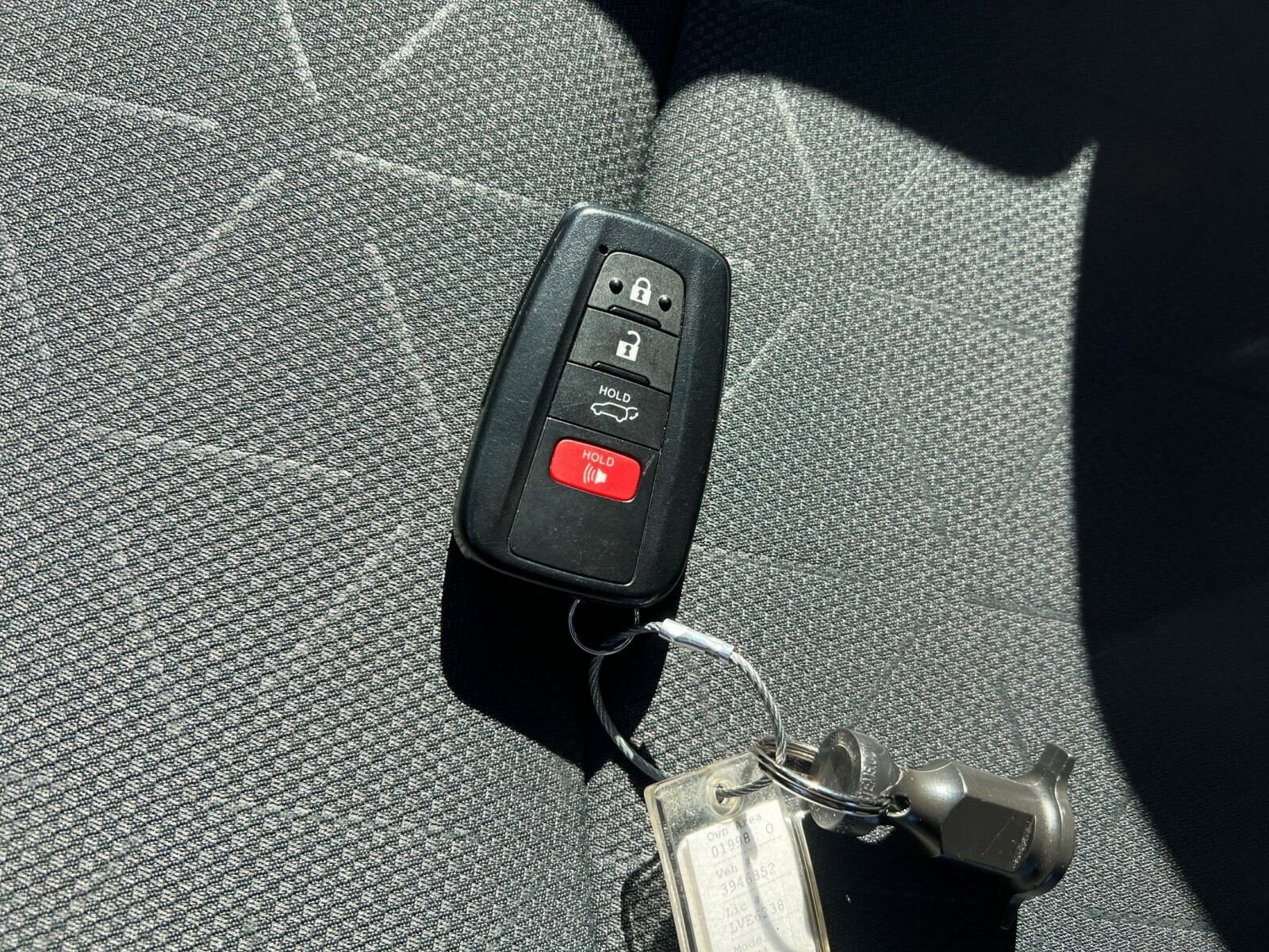 Thumbnail: 2025 Toyota RAV4 - 22