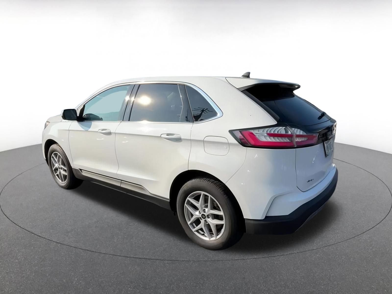 Thumbnail: 2024 Ford Edge - 10