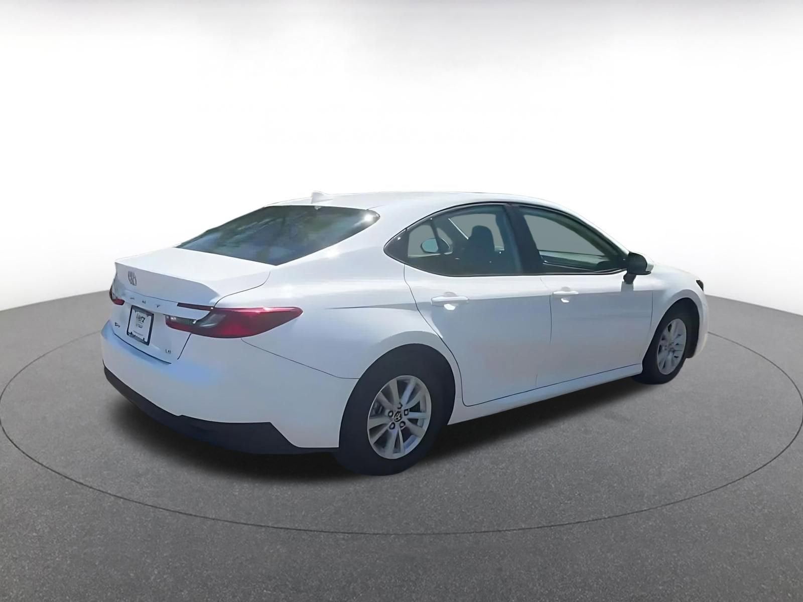 Thumbnail: 2025 Toyota Camry - 15