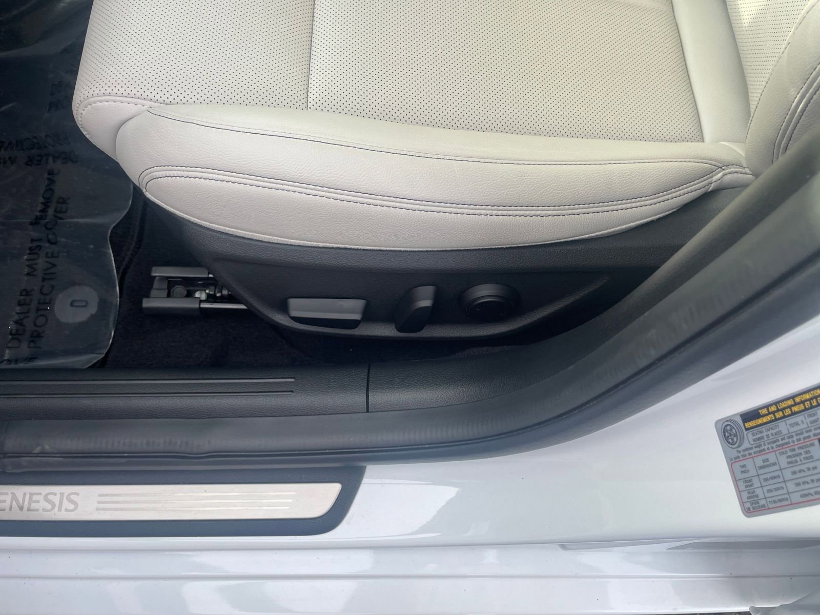 Thumbnail: 2025 Genesis G70 - 23