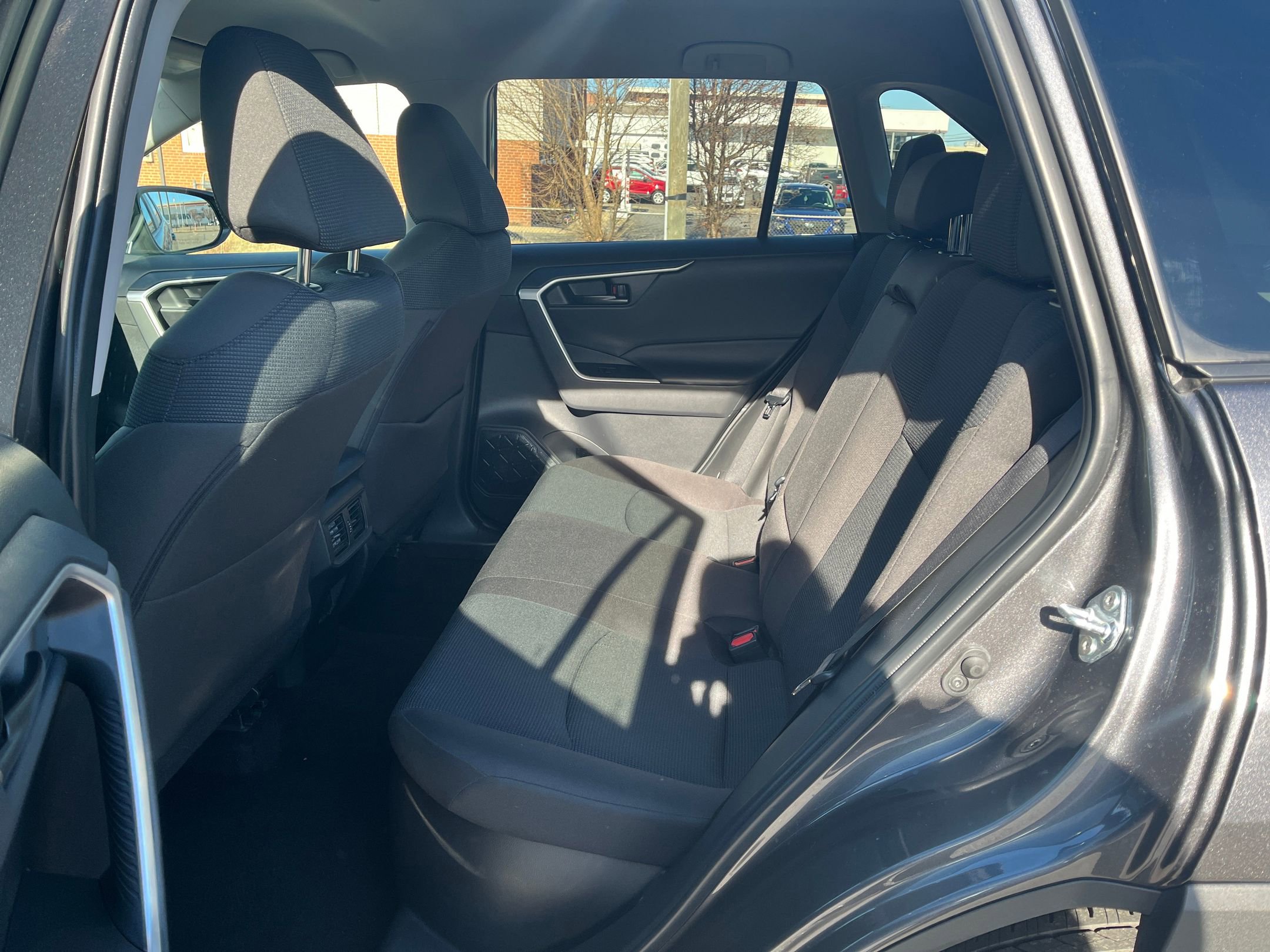 Thumbnail: 2025 Toyota RAV4 - 24