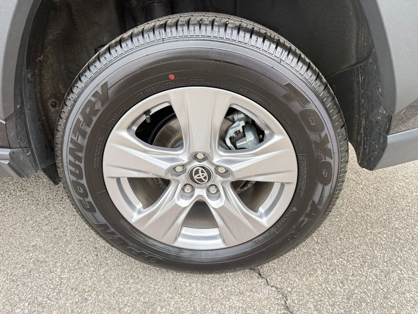 Thumbnail: 2025 Toyota RAV4 - 31