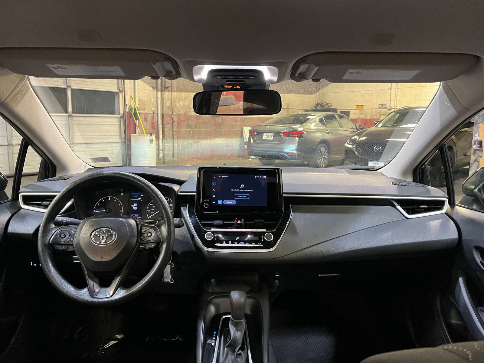 Thumbnail: 2025 Toyota Corolla - 32