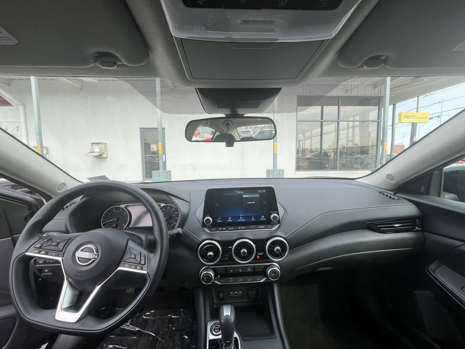 Thumbnail: 2025 Nissan Sentra - 31