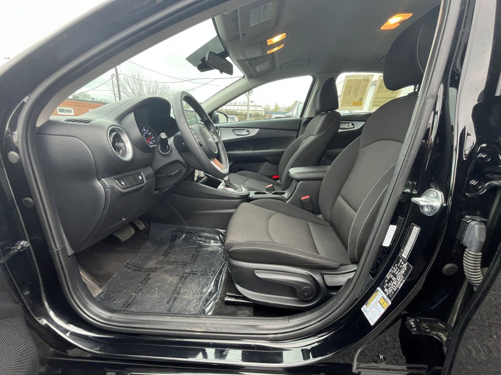 Thumbnail: 2024 Kia Forte - 24