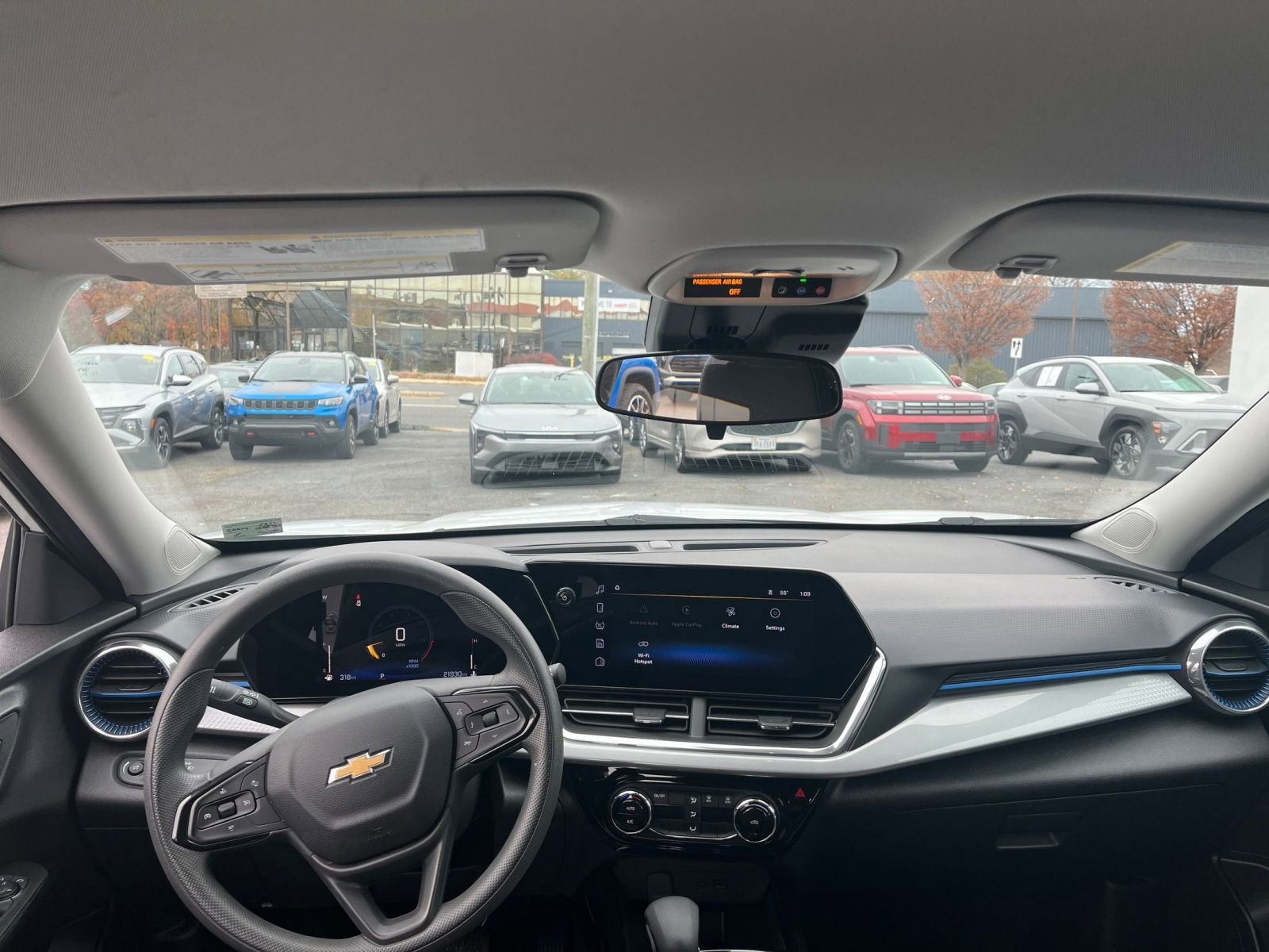 Thumbnail: 2025 Chevrolet Trax - 33