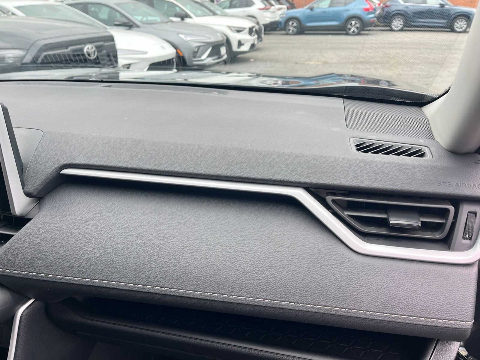 Thumbnail: 2025 Toyota RAV4 - 35