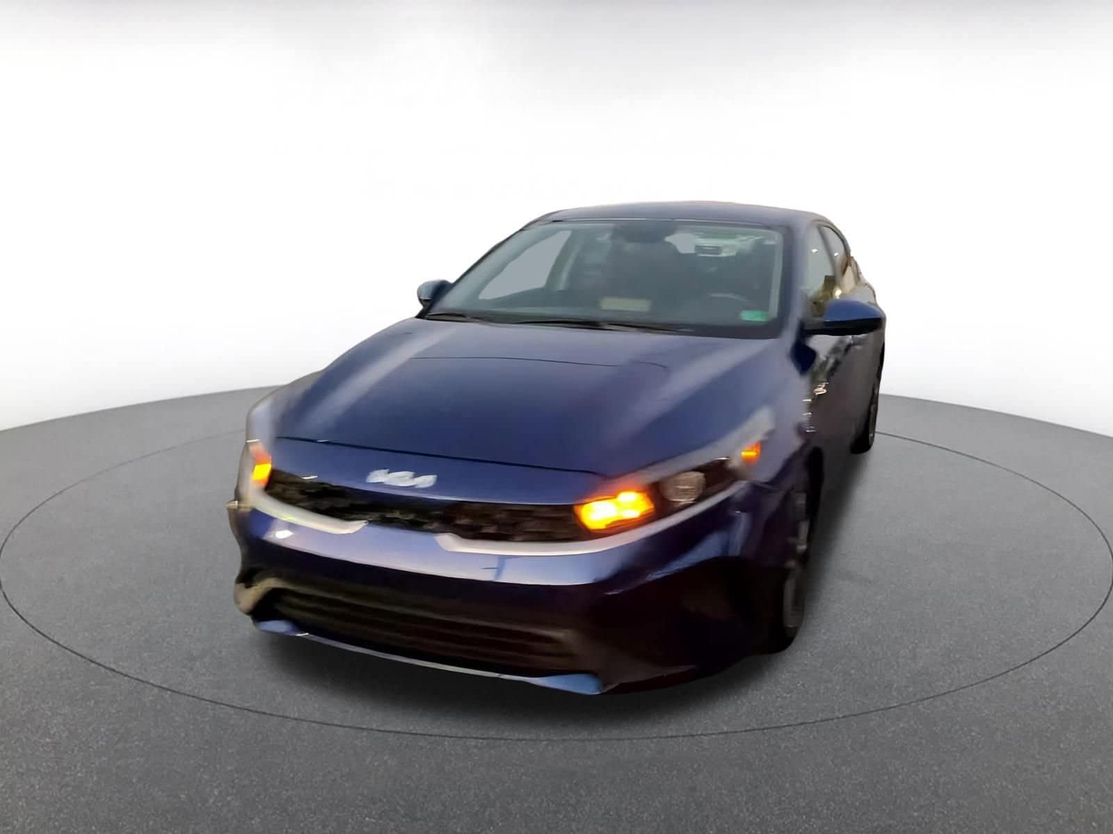 Thumbnail: 2024 Kia Forte - 4
