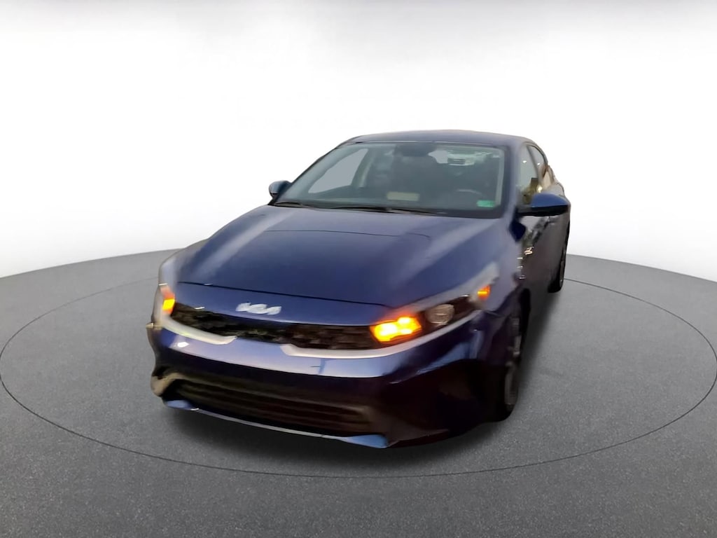 2024 Kia Forte LXS photo 4