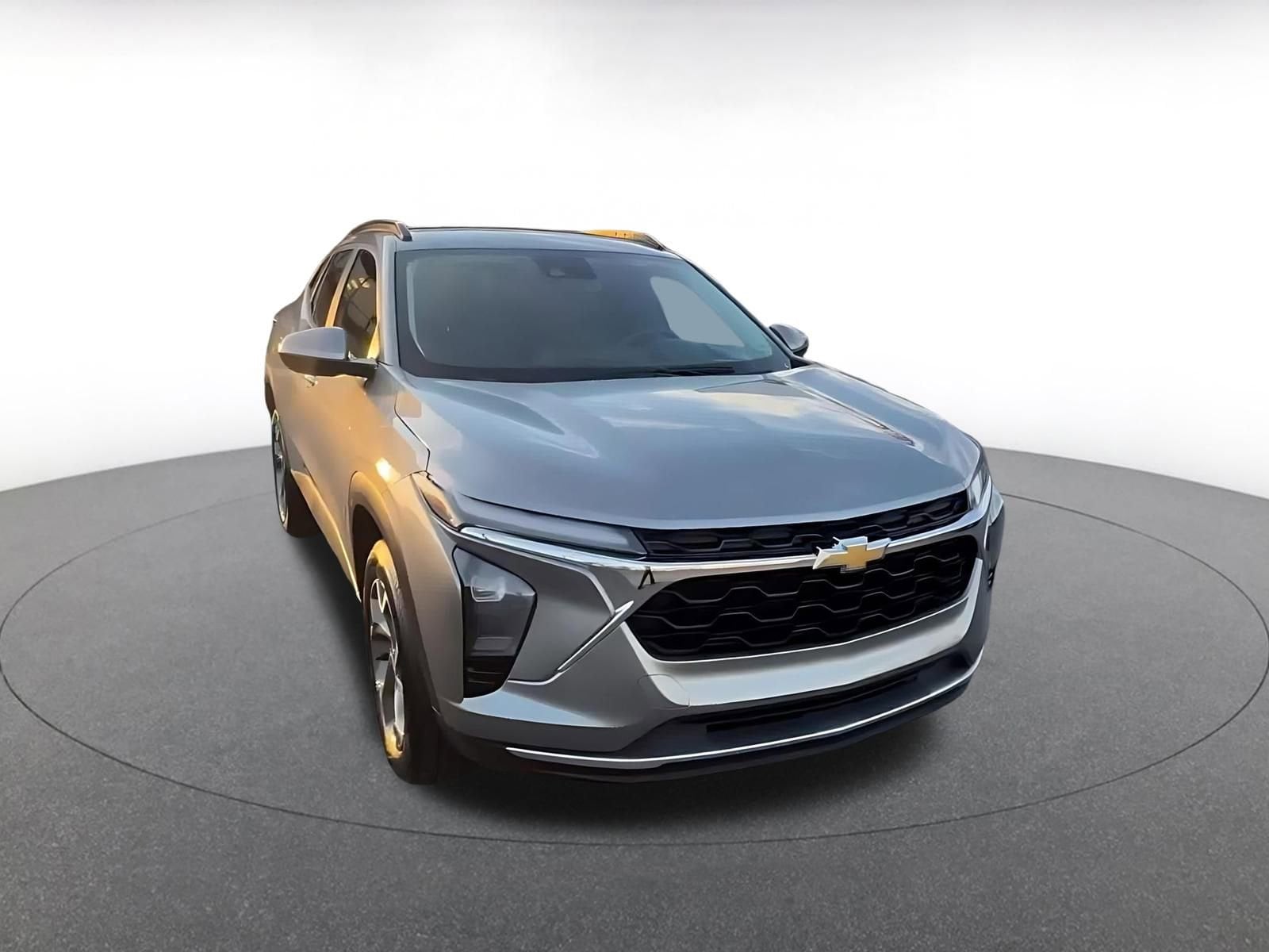 Thumbnail: 2025 Chevrolet Trax - 3