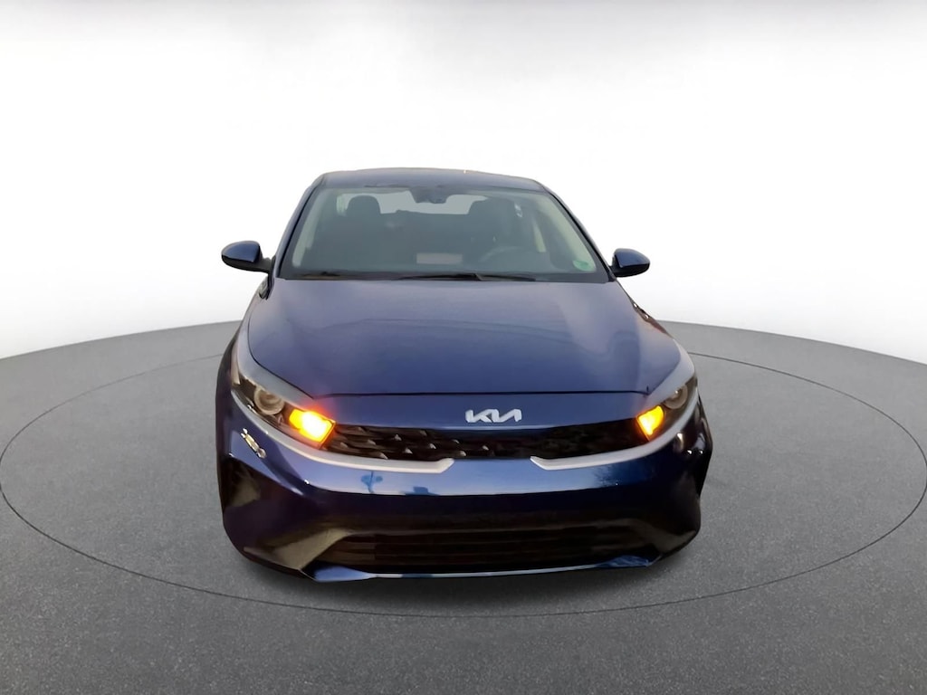 2024 Kia Forte LXS photo 3