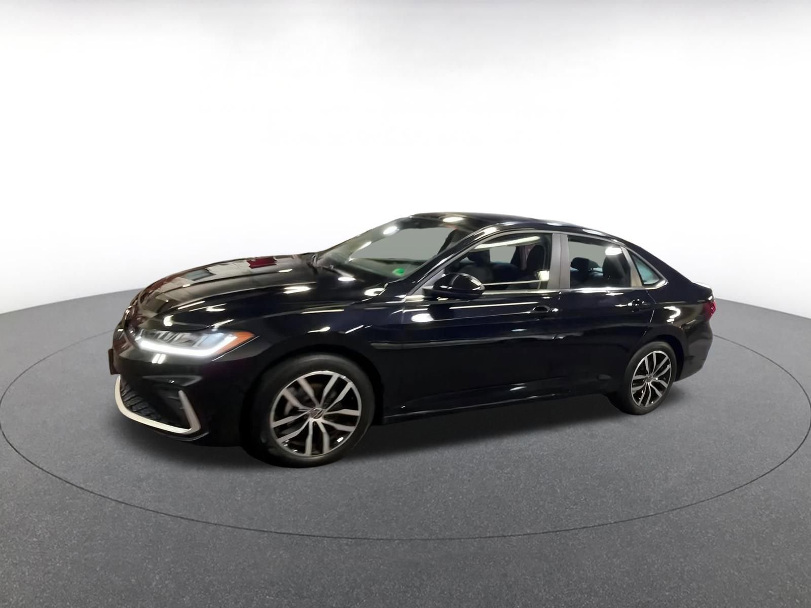 Thumbnail: 2025 Volkswagen Jetta - 8