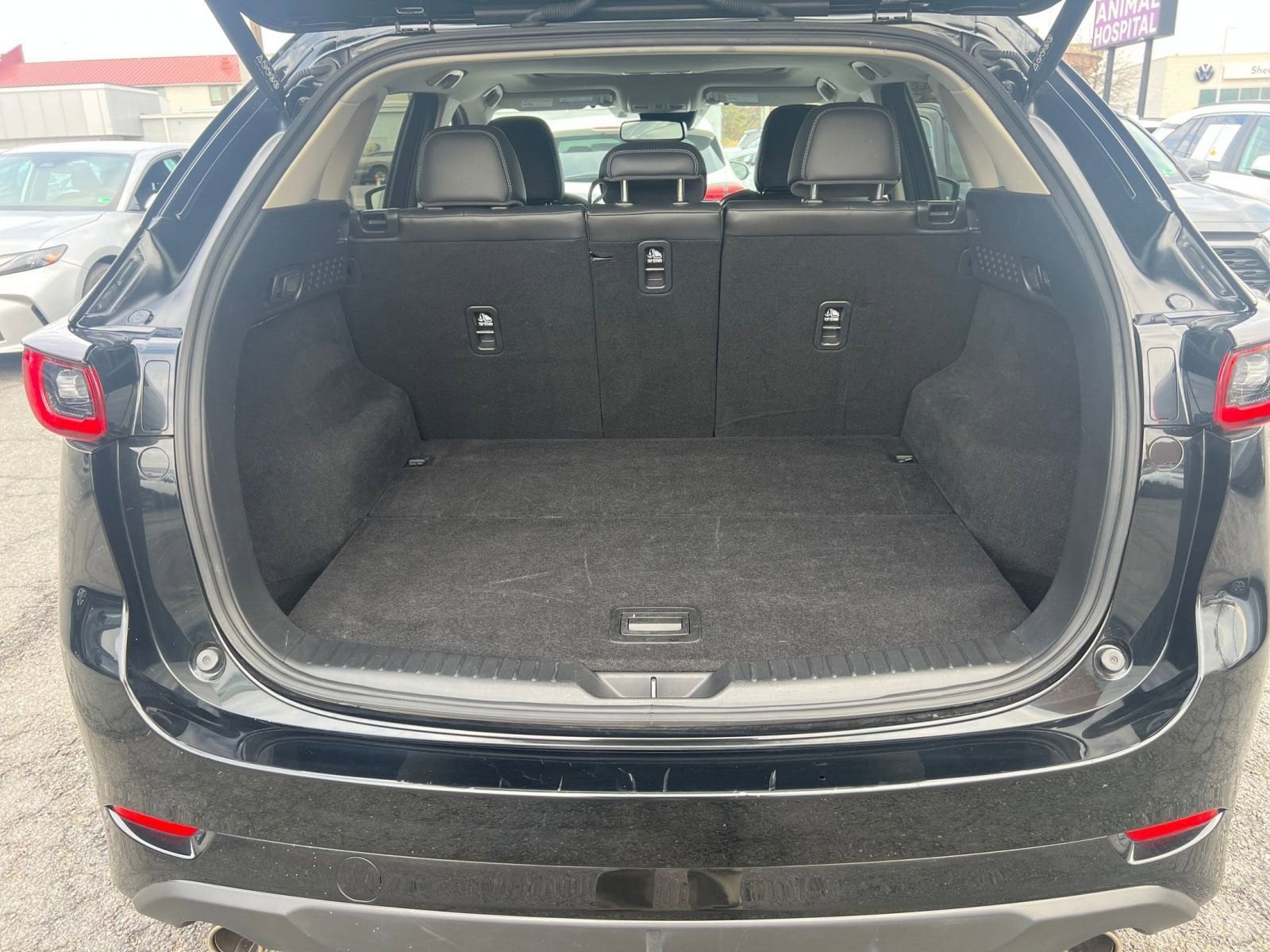 Thumbnail: 2025 Mazda CX-5 - 32