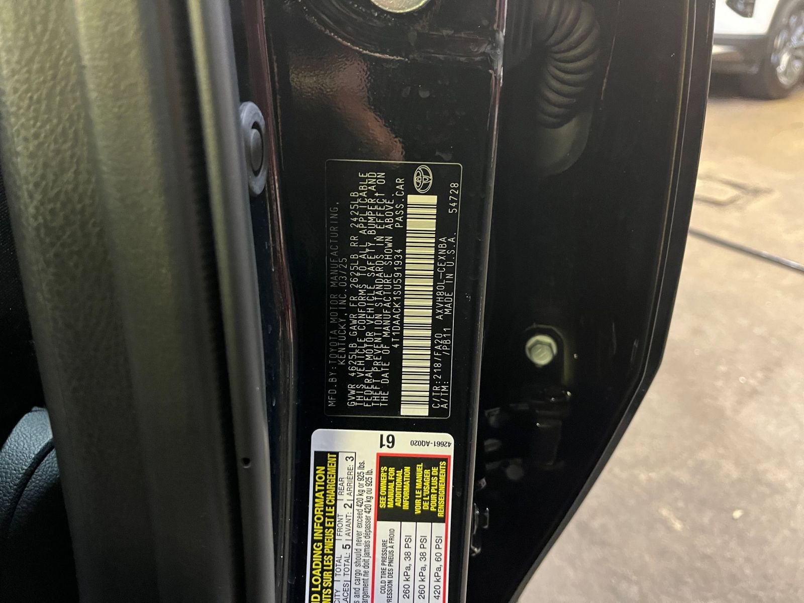 Thumbnail: 2025 Toyota Camry - 28