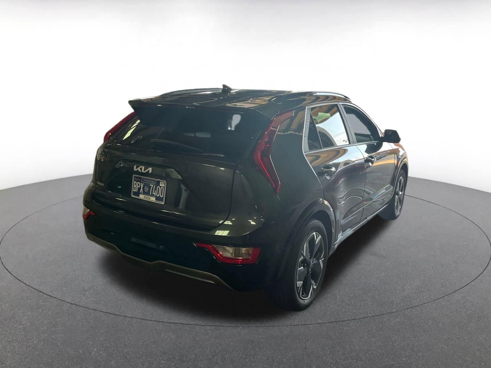 Thumbnail: 2023 Kia Niro - 10