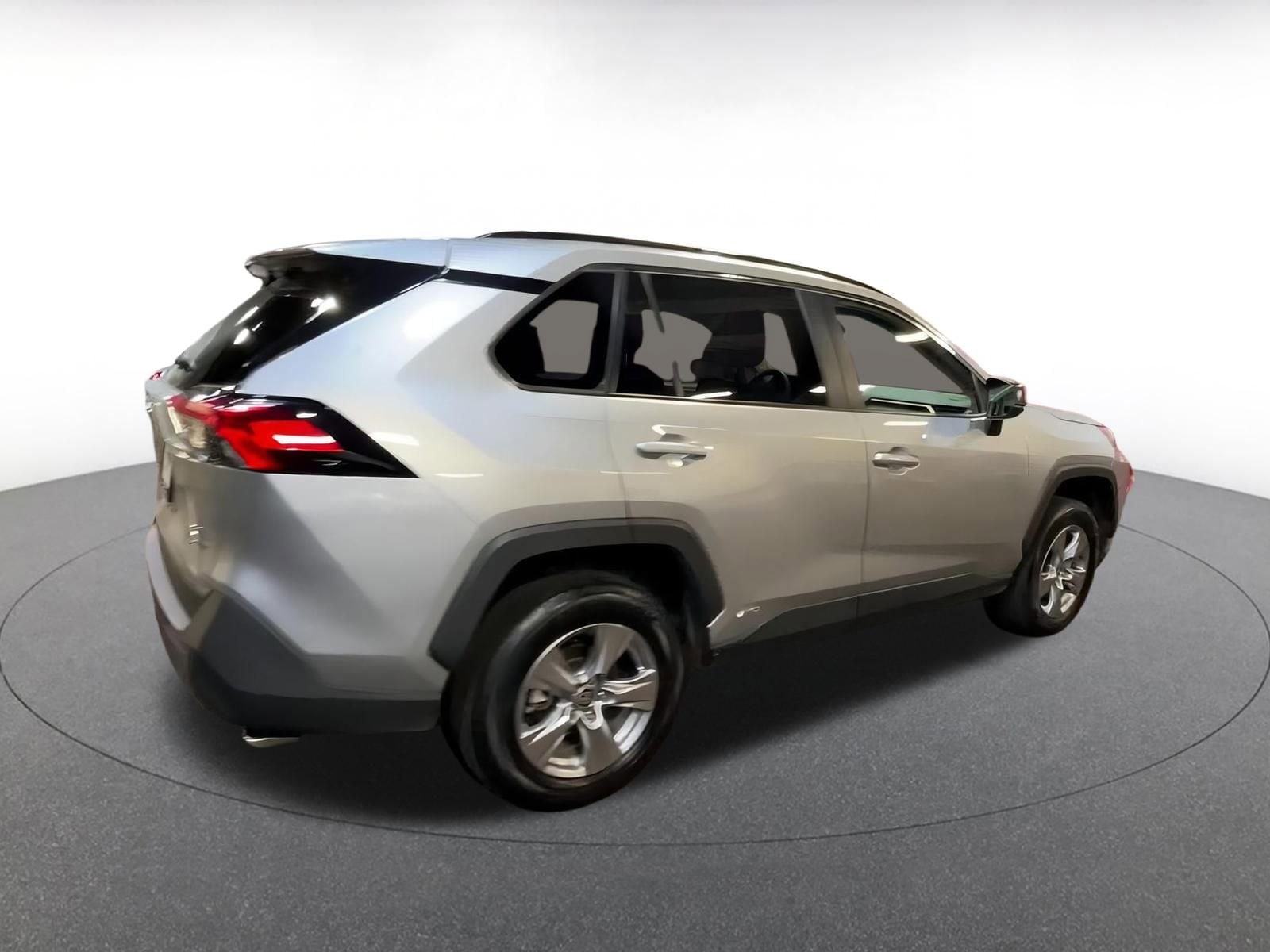 Thumbnail: 2025 Toyota RAV4 - 15