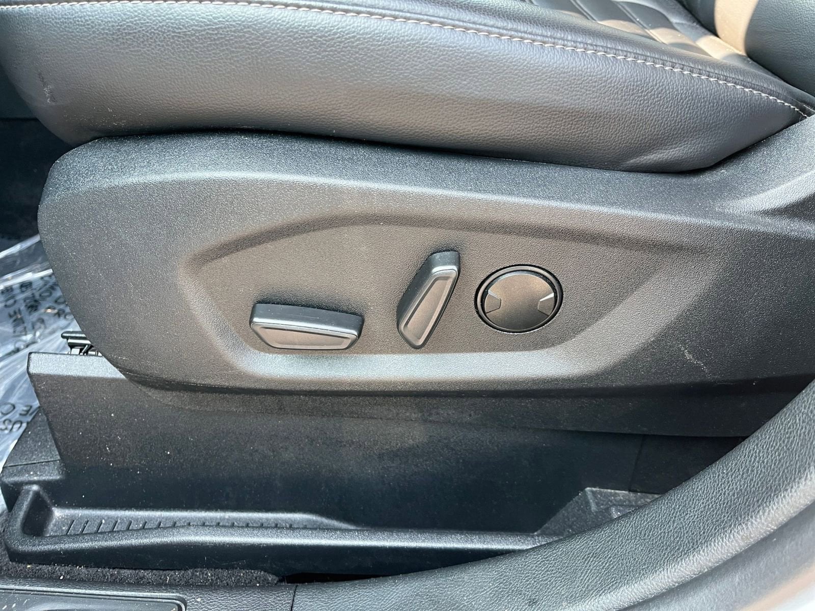 Thumbnail: 2024 Ford Edge - 23