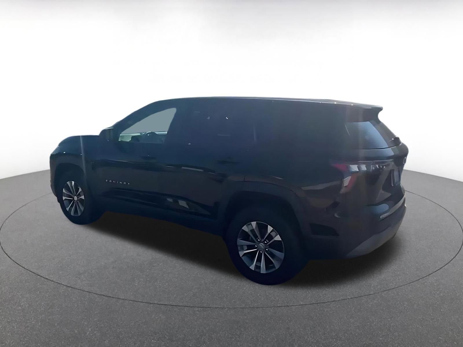 Thumbnail: 2025 Chevrolet Equinox - 10