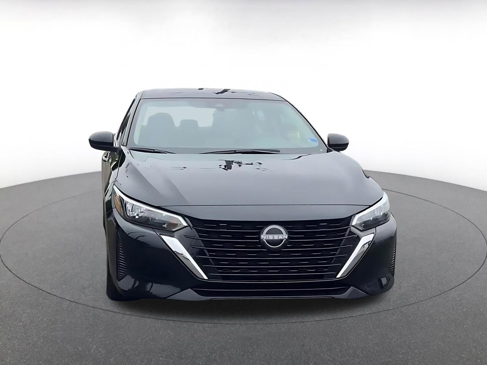 Thumbnail: 2025 Nissan Sentra - 3
