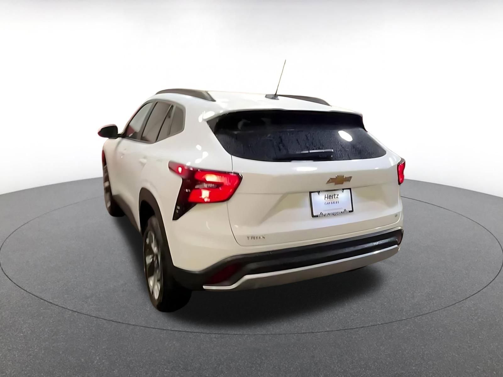 Thumbnail: 2025 Chevrolet Trax - 11