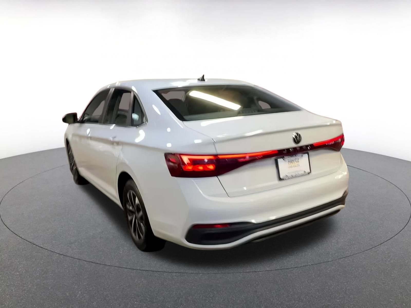 Thumbnail: 2025 Volkswagen Jetta - 11