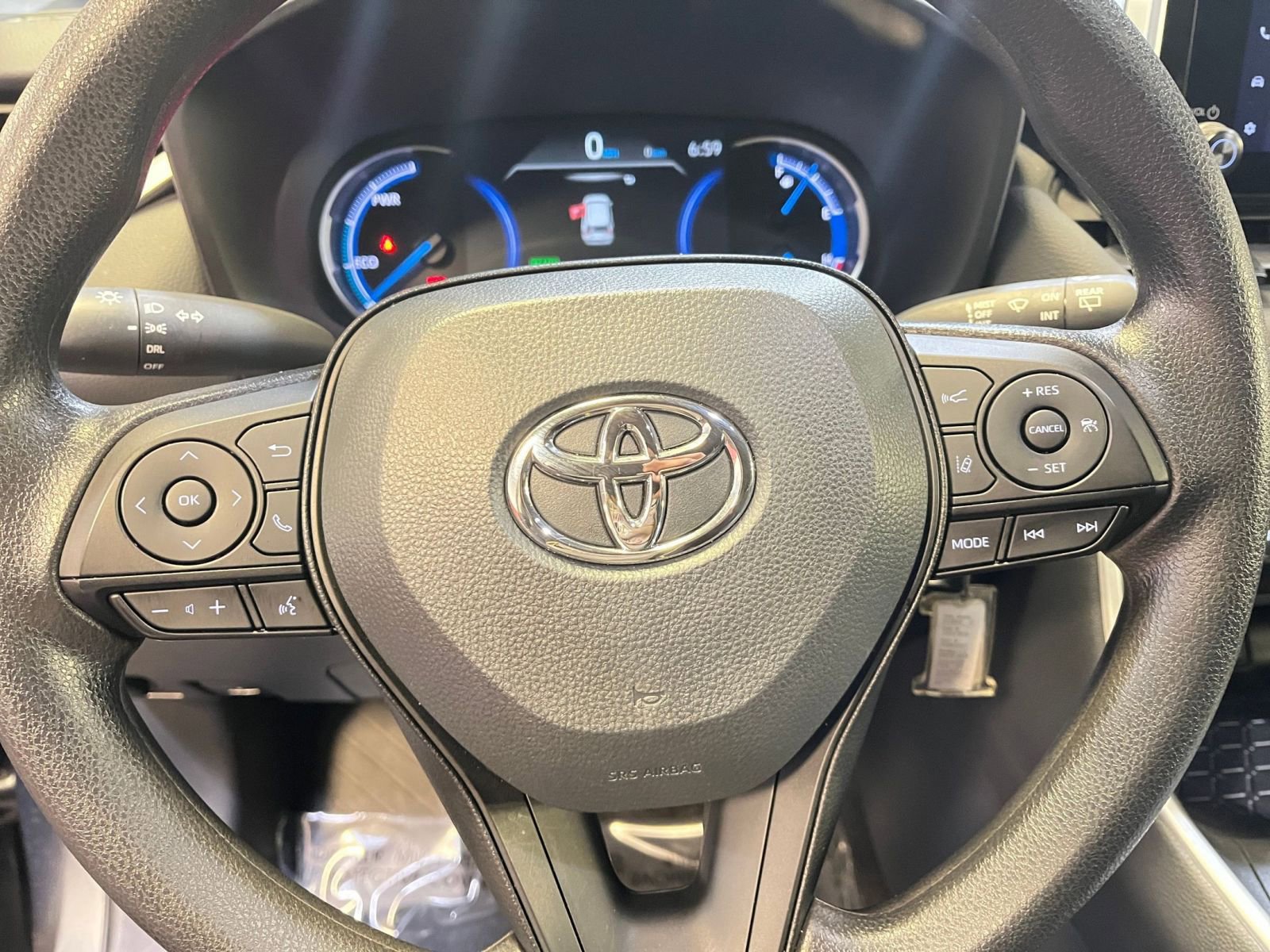 Thumbnail: 2025 Toyota RAV4 - 27