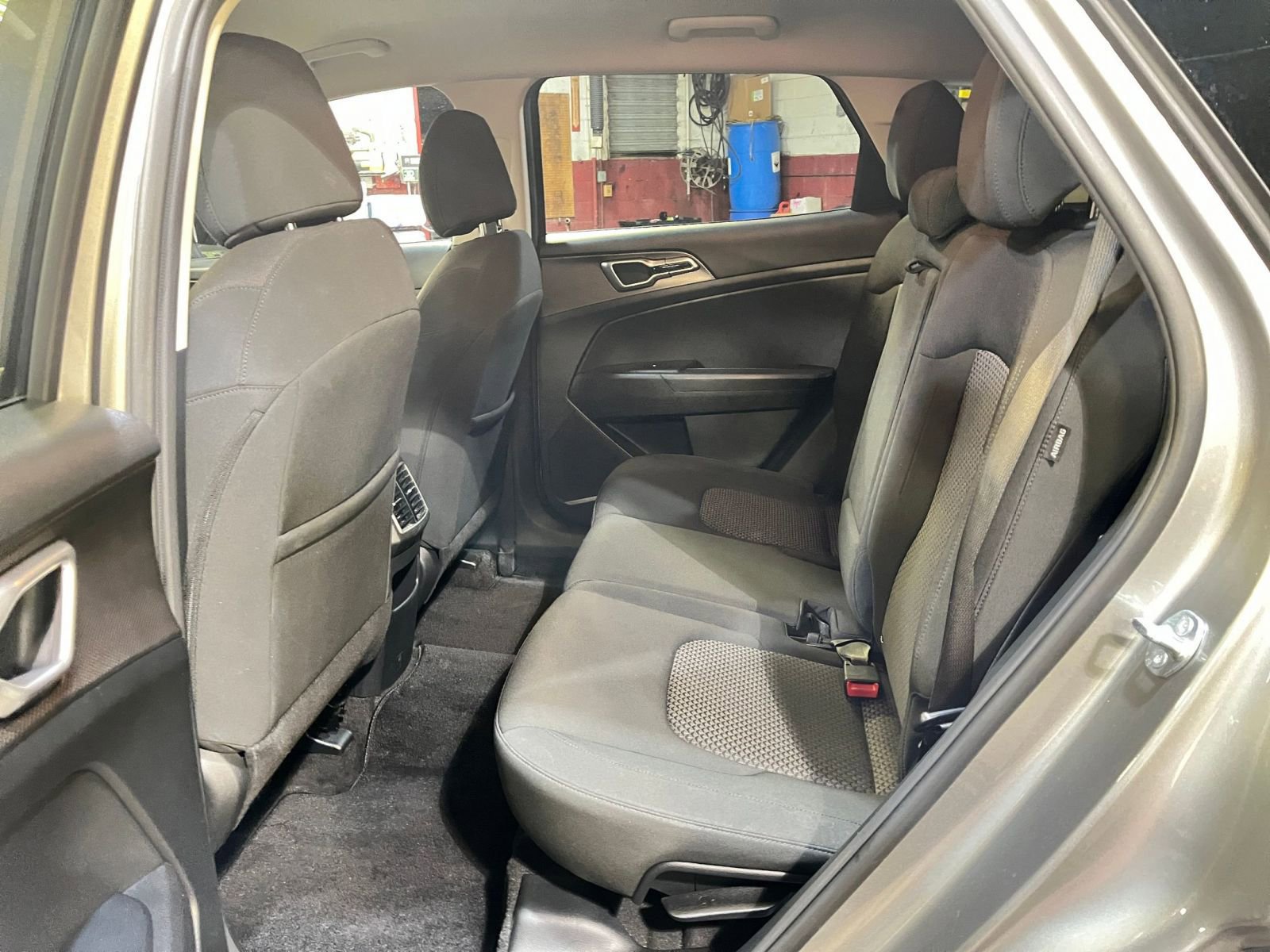 Thumbnail: 2025 Kia Sportage - 24