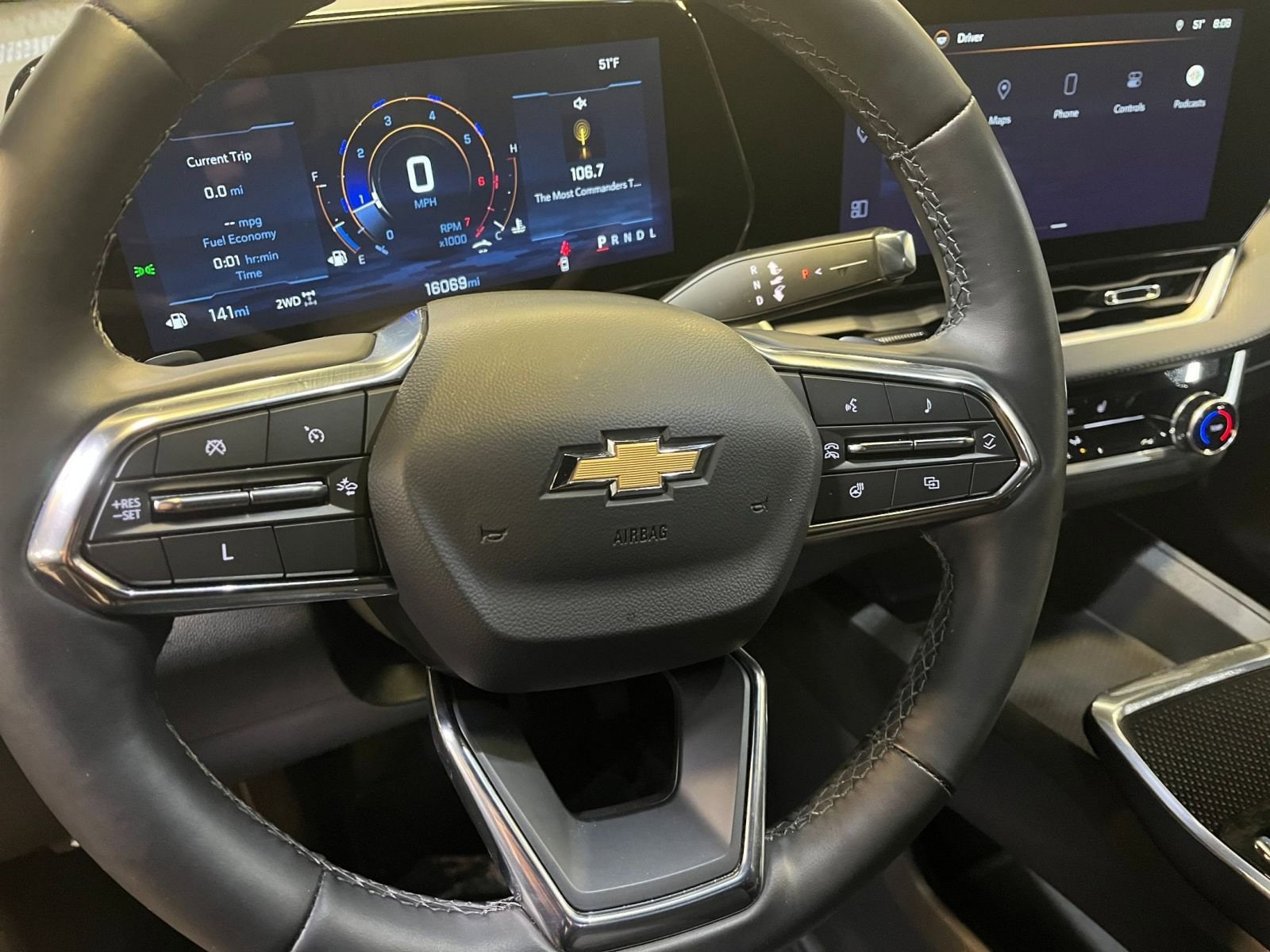 Thumbnail: 2025 Chevrolet Equinox - 25