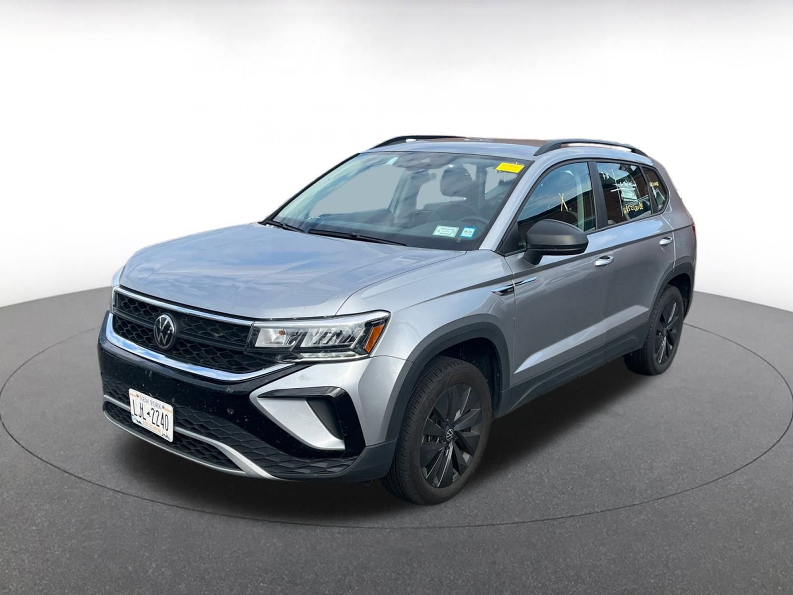 Thumbnail: 2024 Volkswagen Taos - 3