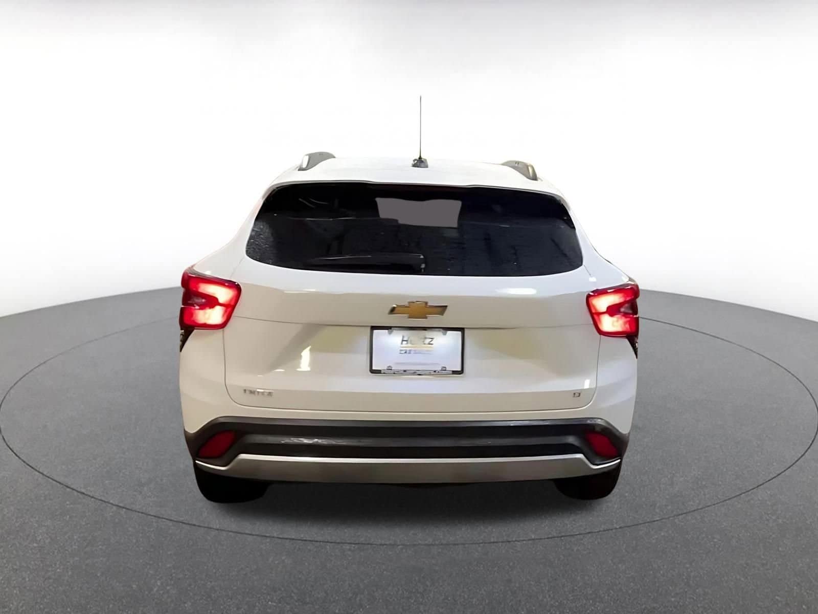Thumbnail: 2025 Chevrolet Trax - 12