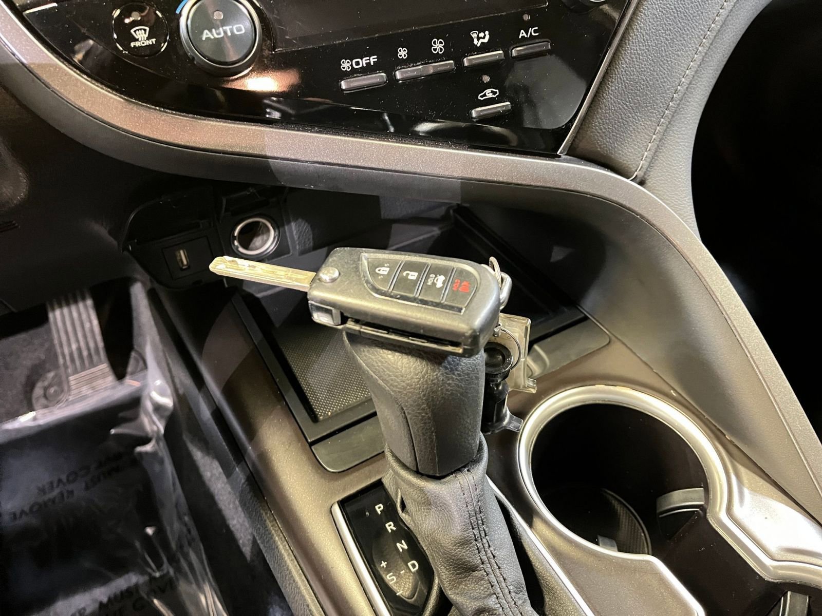 Thumbnail: 2024 Toyota Camry - 22