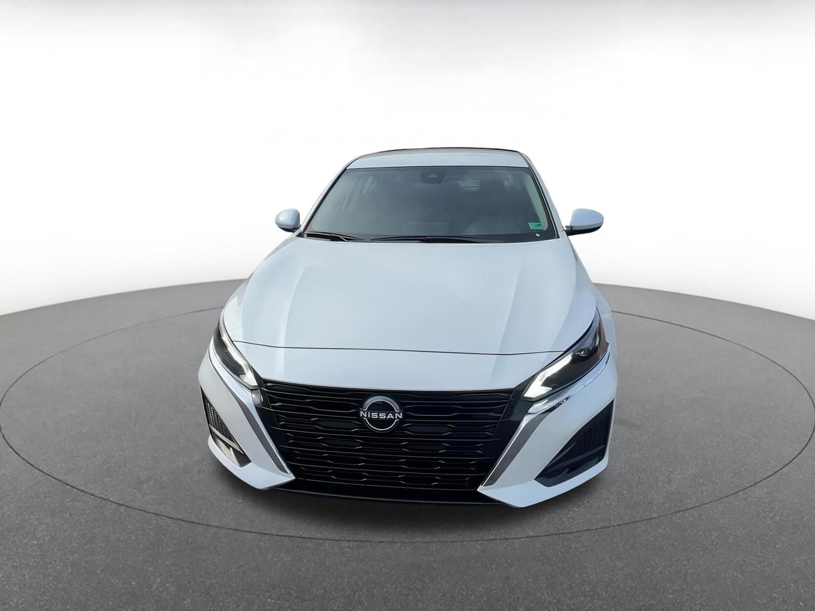 Thumbnail: 2024 Nissan Altima - 5