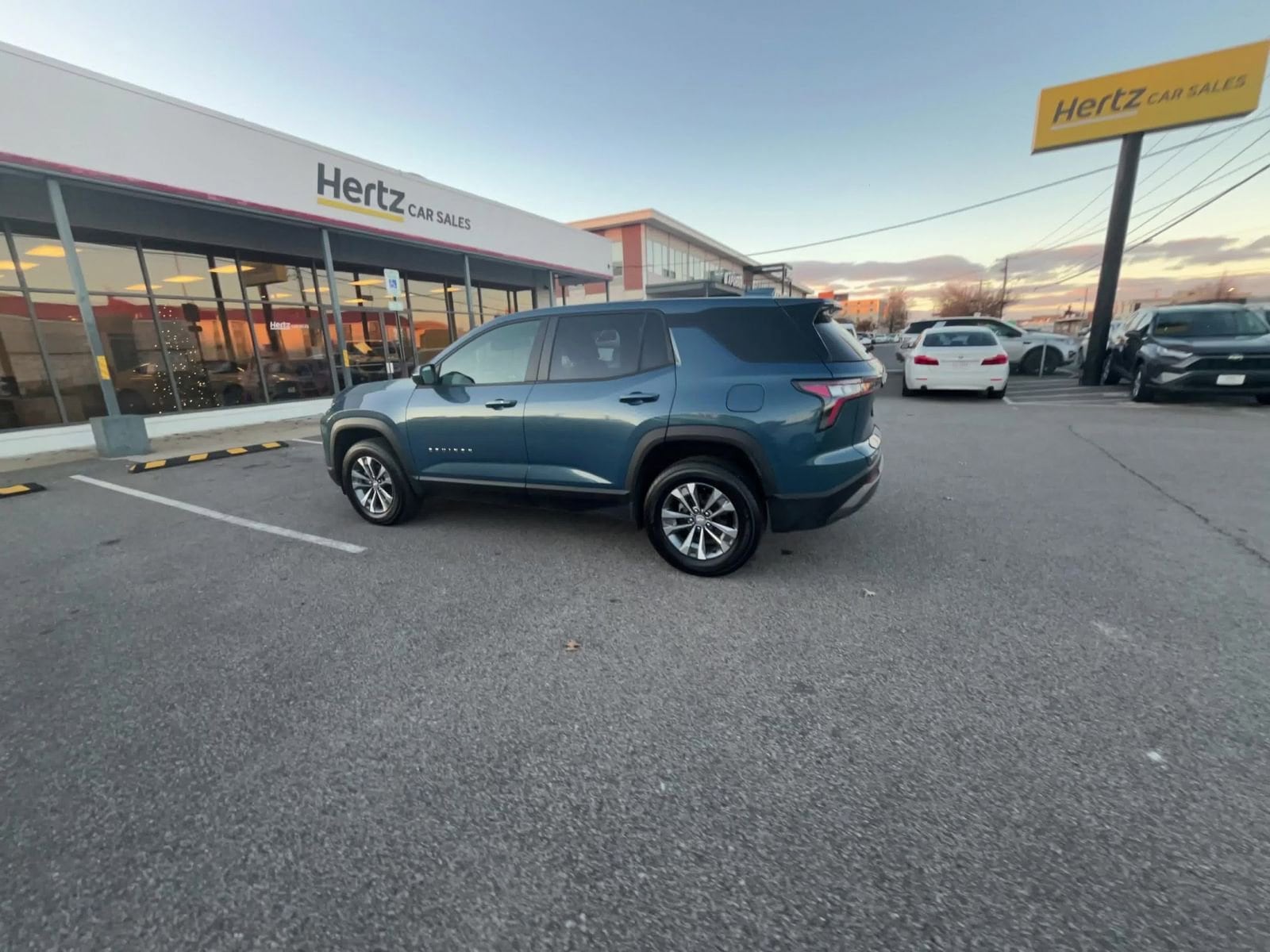 Thumbnail: 2025 Chevrolet Equinox - 16