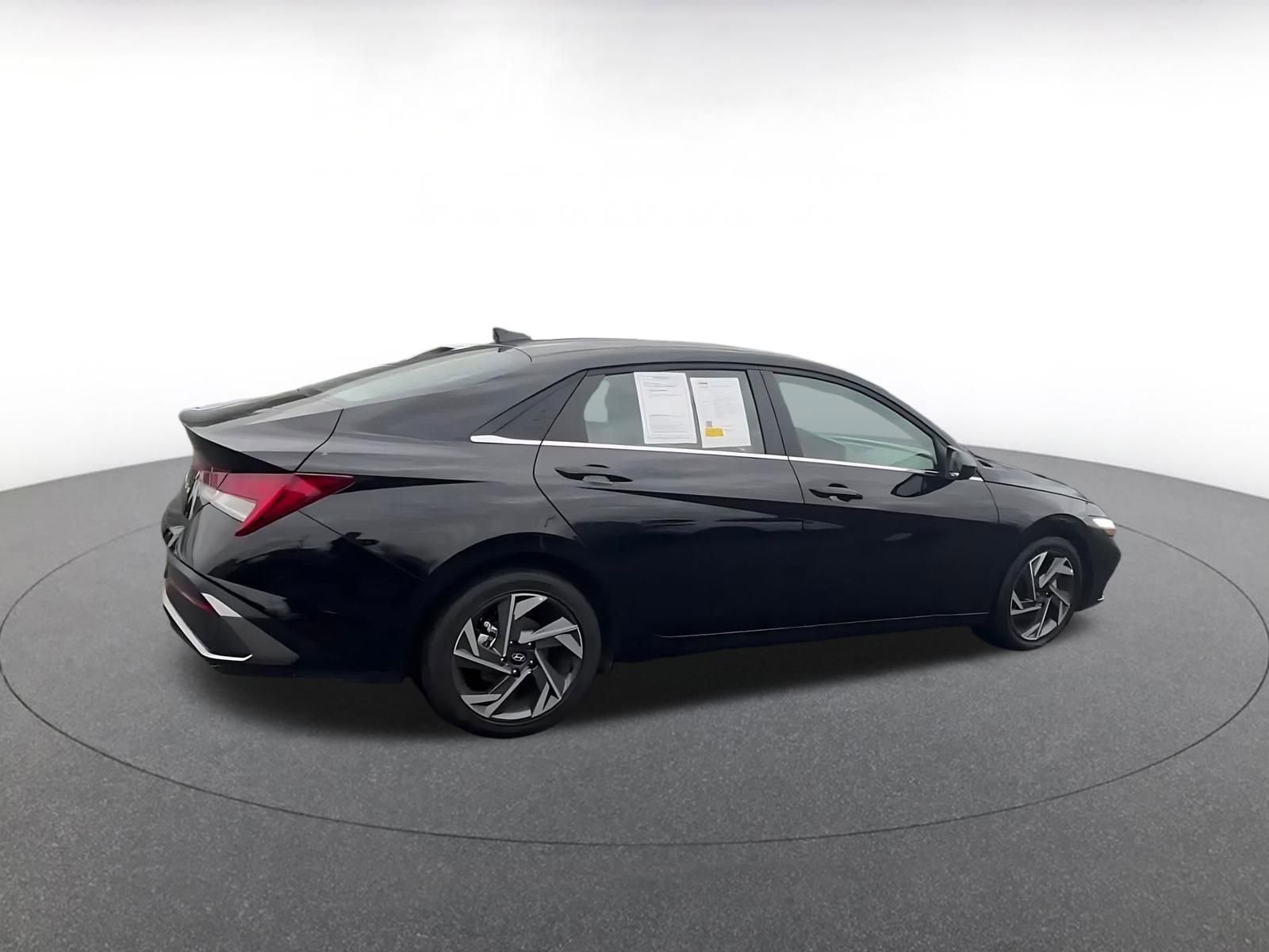 Thumbnail: 2025 Hyundai Elantra - 14