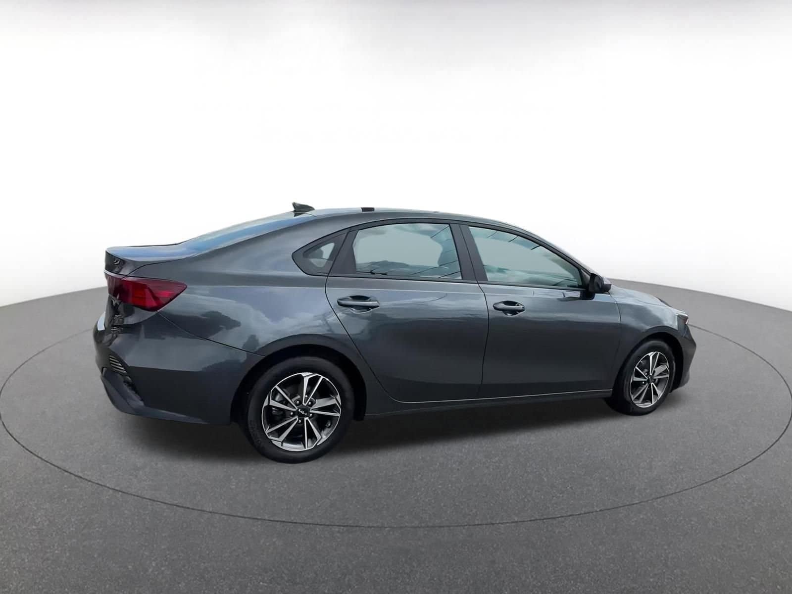 2024 Kia Forte LXS 15