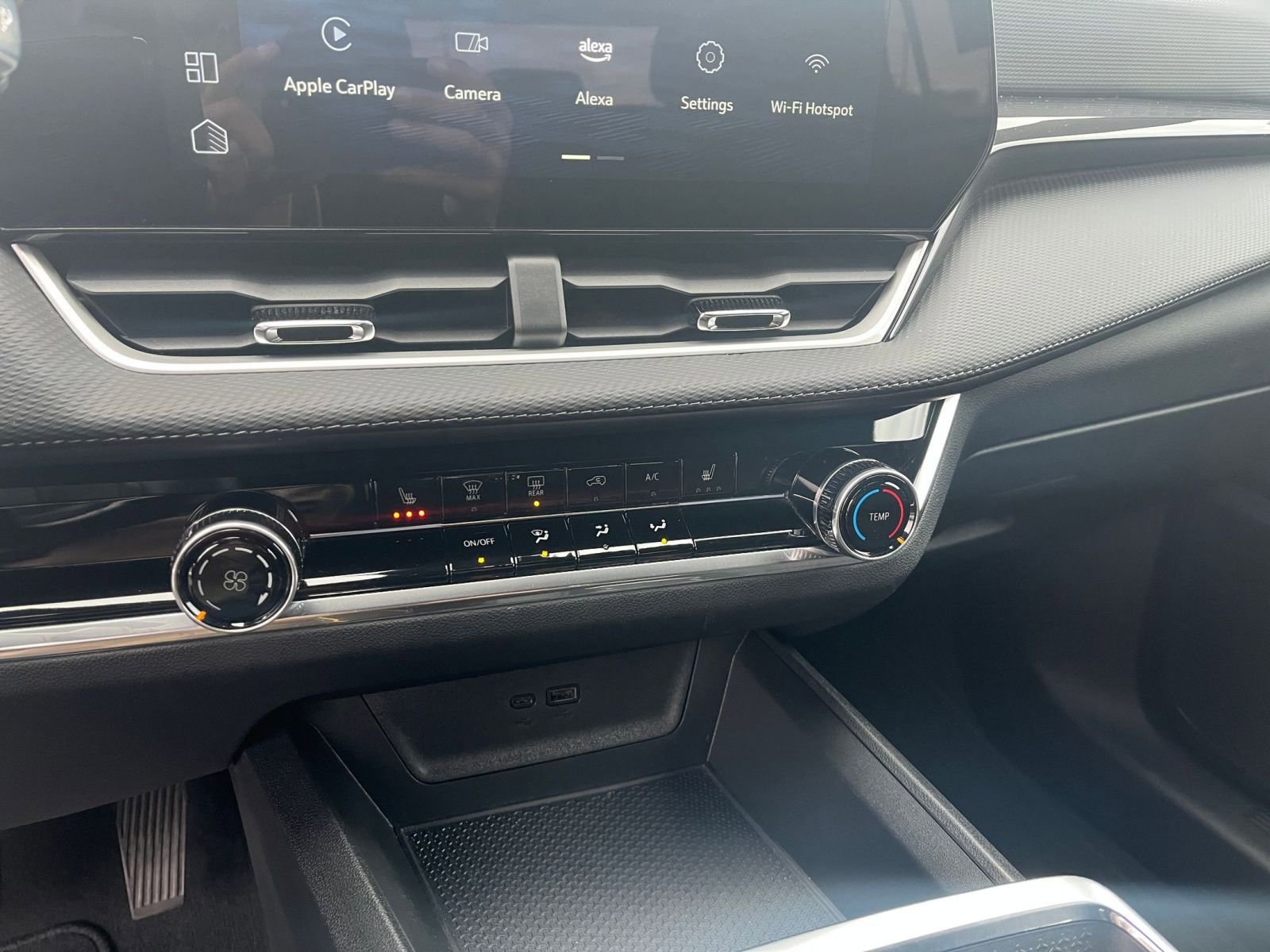 Thumbnail: 2025 Chevrolet Equinox - 18