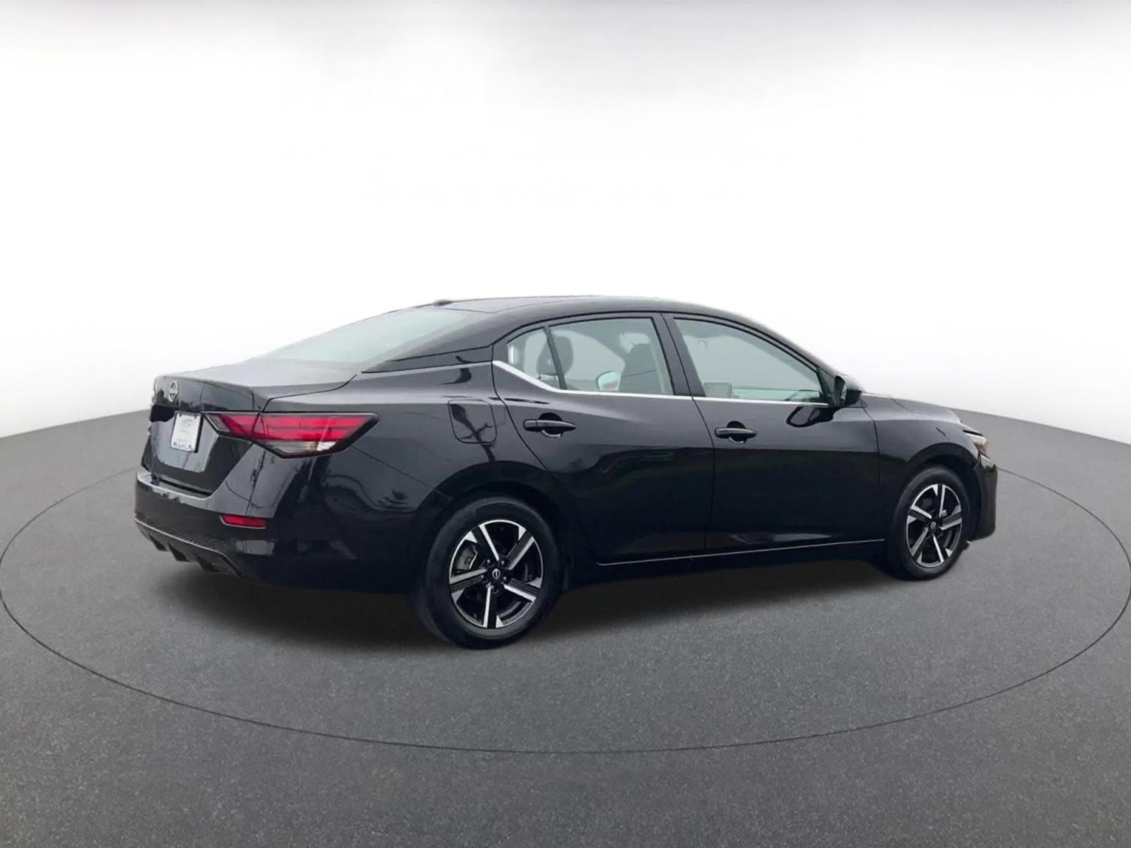 Thumbnail: 2025 Nissan Sentra - 12