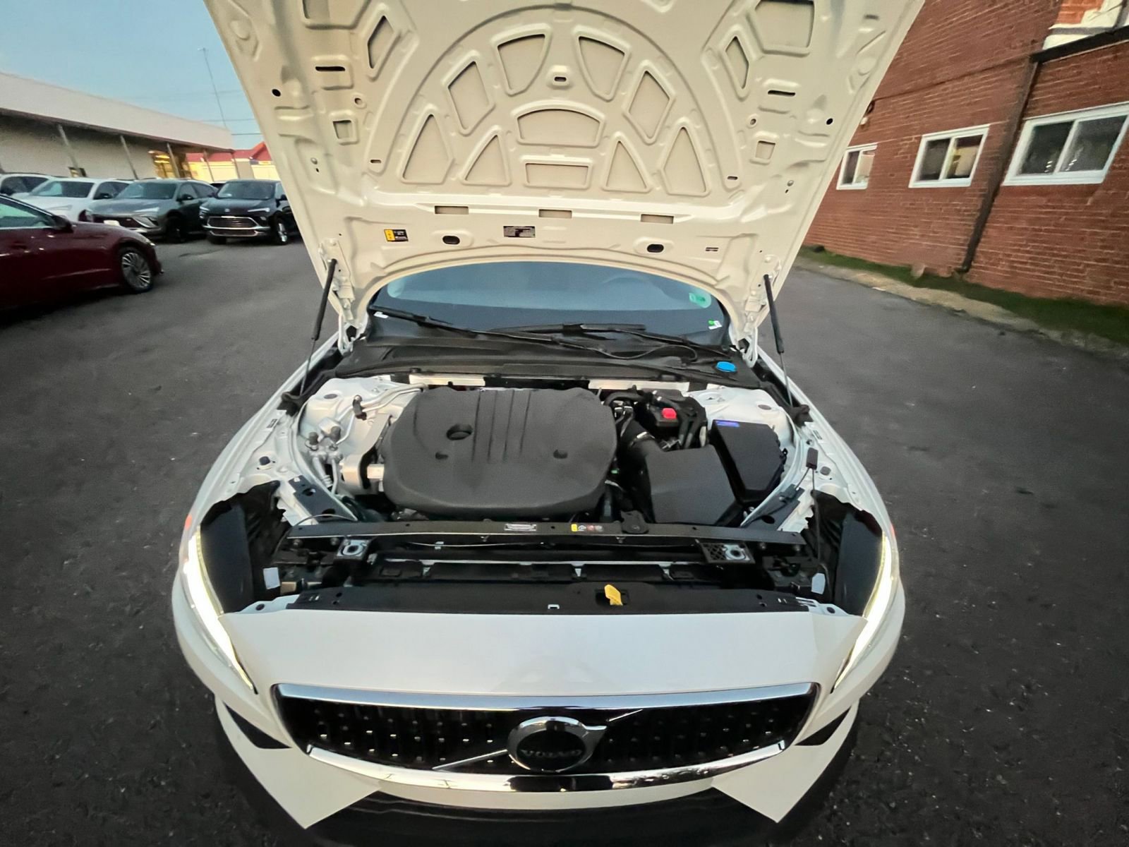 Thumbnail: 2025 Volvo S60 - 31