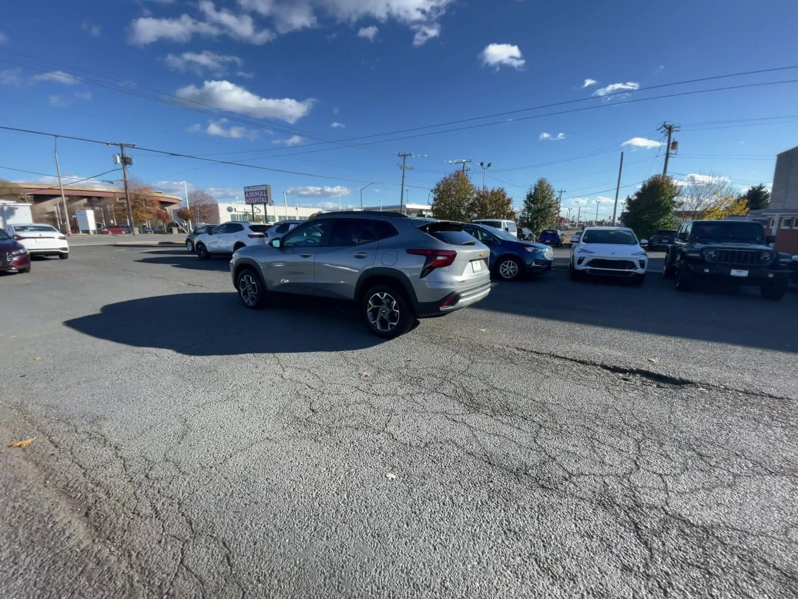 Thumbnail: 2025 Chevrolet Trax - 15