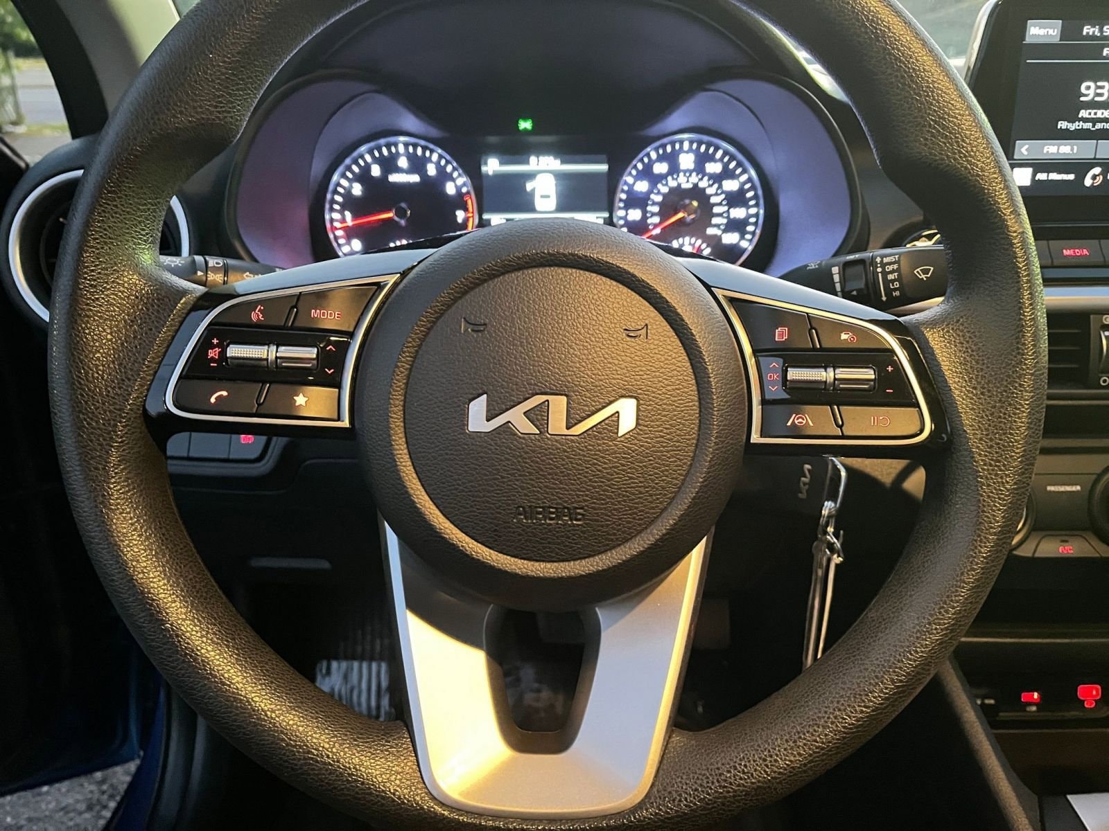 Thumbnail: 2024 Kia Forte - 25