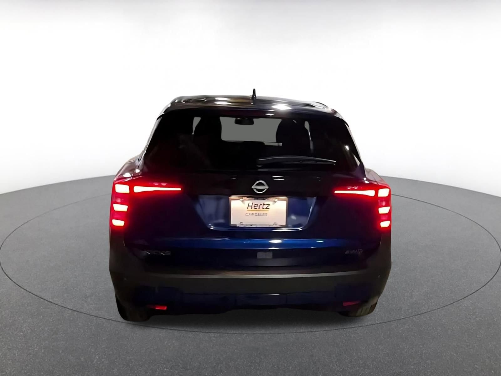 Thumbnail: 2025 Nissan Kicks - 12