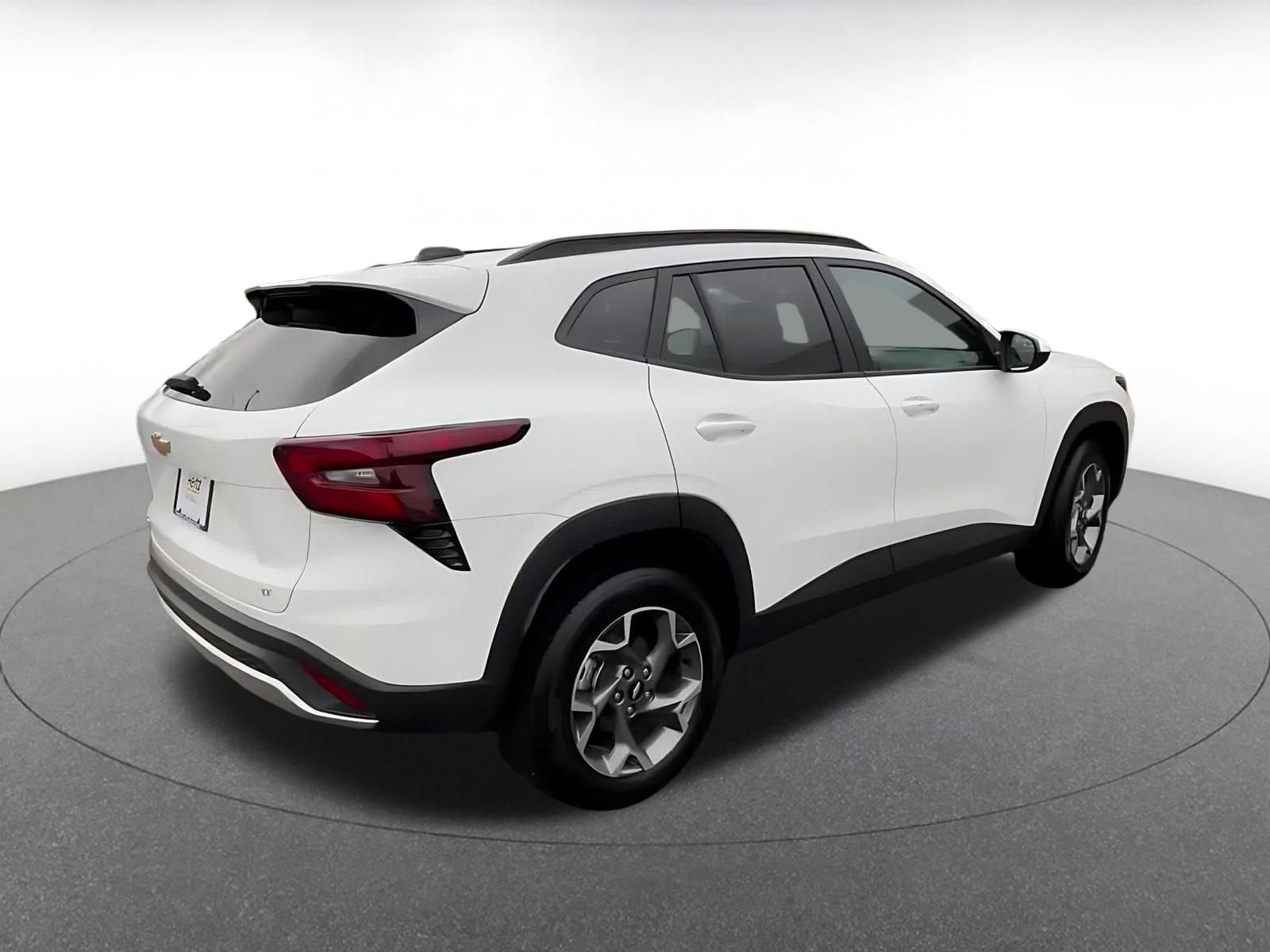 Thumbnail: 2025 Chevrolet Trax - 15